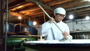 Asako Watanabe mixing moromi